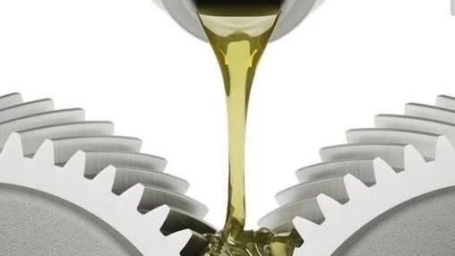 機油加多點還是少點？